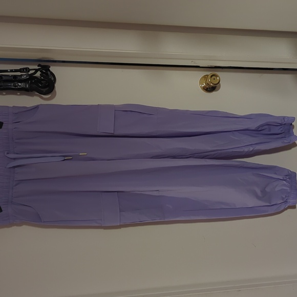 NWOT Boutique Cargo Drawstring Joggers, size XL - Picture 3 of 6